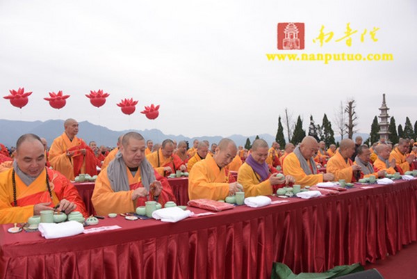 Trung Quốc: Khai quang tượng Thiên Thủ Thiên Nhãn lộ thiên cao nhất thế giới