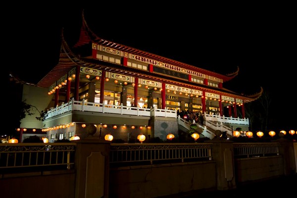 Danh thắng Linh Nghiêm sơn tự Canada