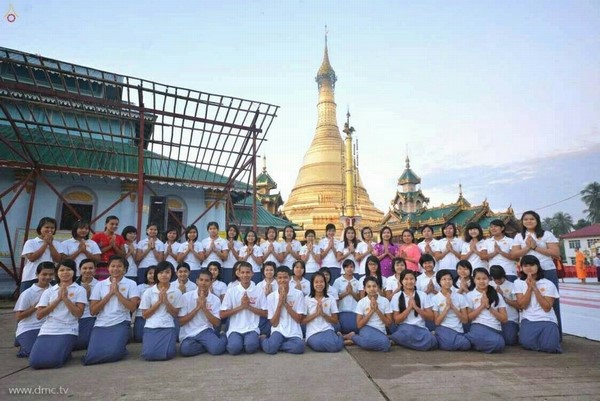 Chùm ảnh Lễ Dâng Y Kathina tại thành phố Dawei, Myanmar