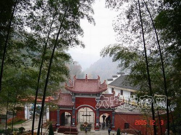 Danh lam thắng cảnh Vân Phong Thiền Tự đệ nhị Đạo tràng Địa Tạng