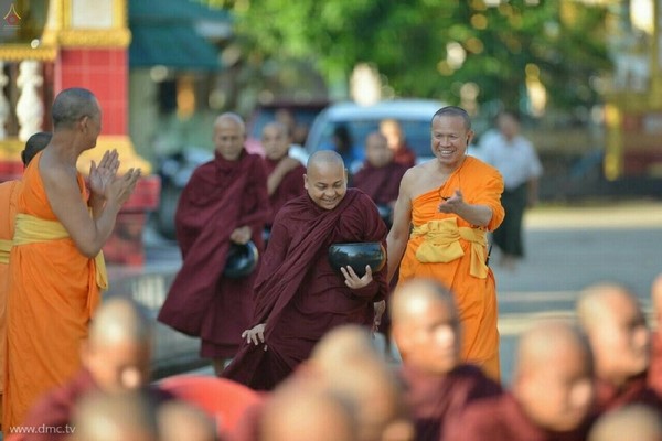 Chùm ảnh Lễ Dâng Y Kathina tại thành phố Dawei, Myanmar
