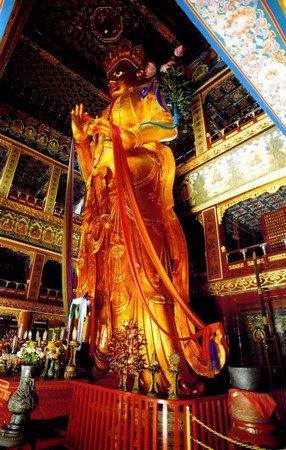 Ung Hòa Cung ngôi Chùa Phật Giáo Tây Tạng trong Tử Cấm Thành Bắc Kinh
