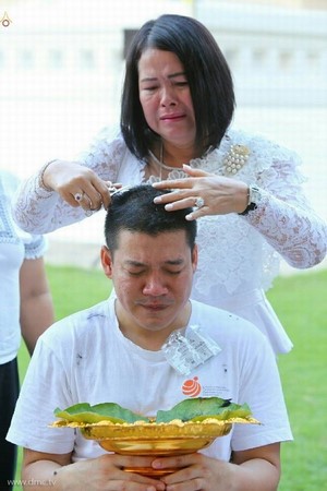 Thái Lan: Chùm ảnh Tu viện Dhammakaya tổ chức cho người Campuchia xuất gia