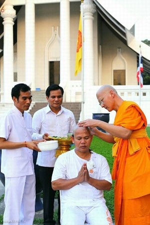 Thái Lan: Chùm ảnh Tu viện Dhammakaya tổ chức cho người Campuchia xuất gia