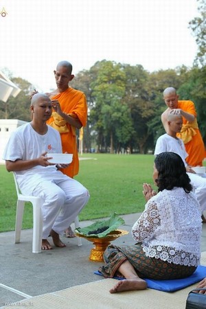 Thái Lan: Chùm ảnh Tu viện Dhammakaya tổ chức cho người Campuchia xuất gia