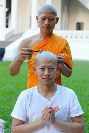Thái Lan: Chùm ảnh Tu viện Dhammakaya tổ chức cho người Campuchia xuất gia