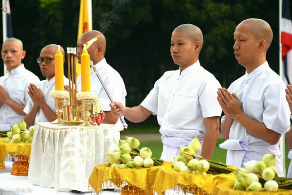 Thái Lan: Chùm ảnh Tu viện Dhammakaya tổ chức cho người Campuchia xuất gia