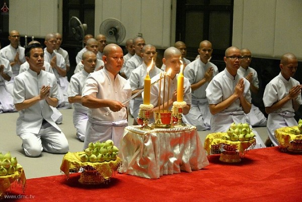 Thái Lan: Chùm ảnh Tu viện Dhammakaya tổ chức cho người Campuchia xuất gia