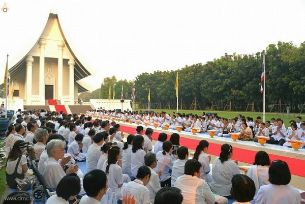 Thái Lan: Chùm ảnh Tu viện Dhammakaya tổ chức cho người Campuchia xuất gia