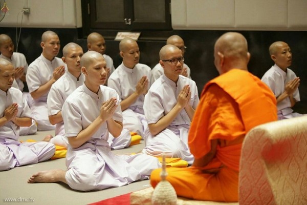 Thái Lan: Chùm ảnh Tu viện Dhammakaya tổ chức cho người Campuchia xuất gia