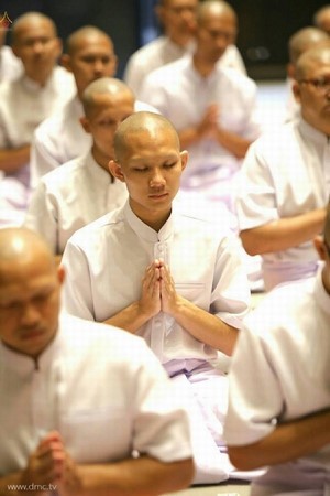 Thái Lan: Chùm ảnh Tu viện Dhammakaya tổ chức cho người Campuchia xuất gia