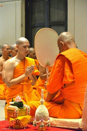 Thái Lan: Chùm ảnh Tu viện Dhammakaya tổ chức cho người Campuchia xuất gia