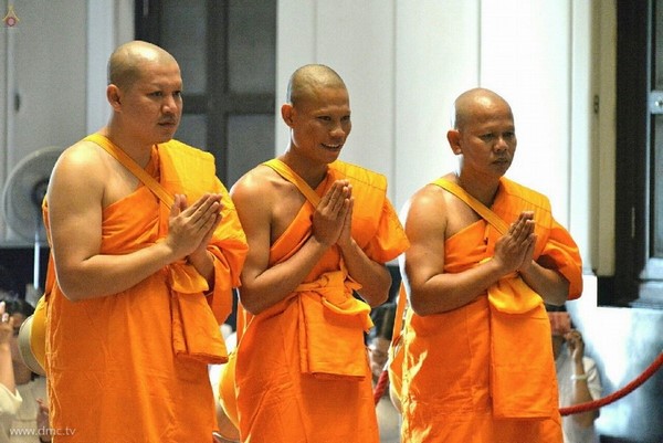 Thái Lan: Chùm ảnh Tu viện Dhammakaya tổ chức cho người Campuchia xuất gia