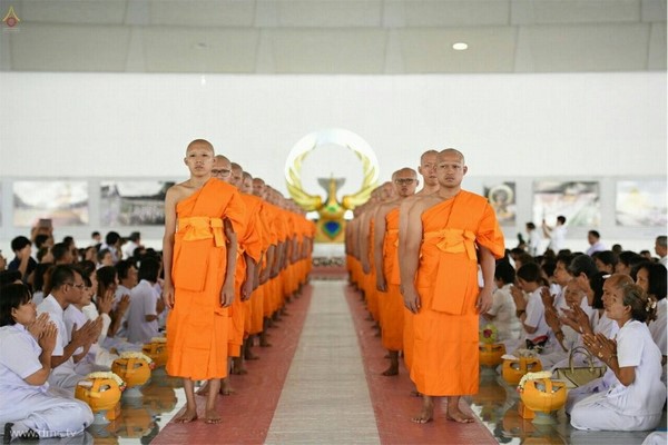 Thái Lan: Chùm ảnh Tu viện Dhammakaya tổ chức cho người Campuchia xuất gia