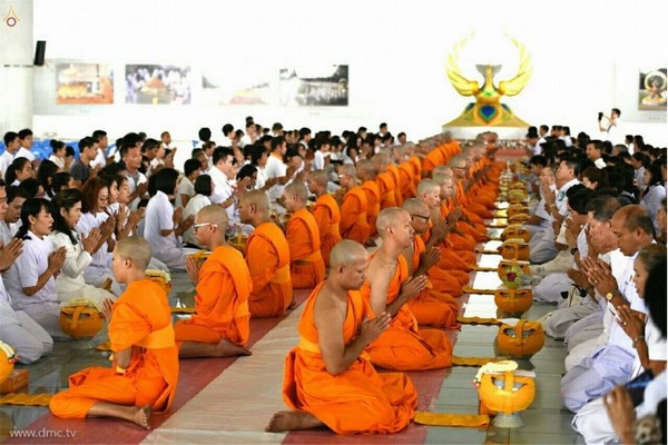 Thái Lan: Chùm ảnh Tu viện Dhammakaya tổ chức cho người Campuchia xuất gia
