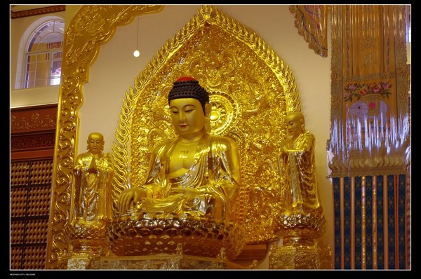 Danh thắng Linh Nghiêm sơn tự Canada