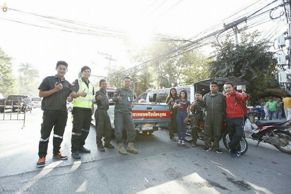 Thái Lan: Chùm ảnh 10.000 chư tôn đức Tăng già hành hương khất thực tại Chiangmai