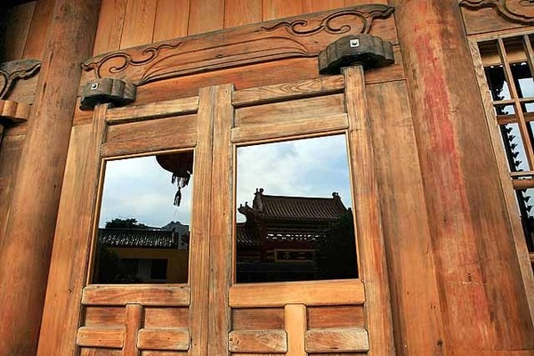 Đài Loan: Chùm ảnh ngôi Già lam Lâm Tế Hộ Quốc Thiền Tự