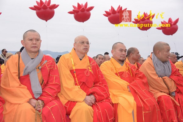 Trung Quốc: Khai quang tượng Thiên Thủ Thiên Nhãn lộ thiên cao nhất thế giới