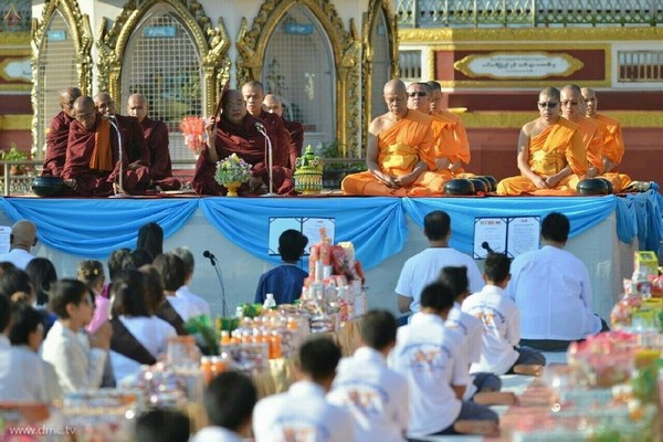 Chùm ảnh Lễ Dâng Y Kathina tại thành phố Dawei, Myanmar