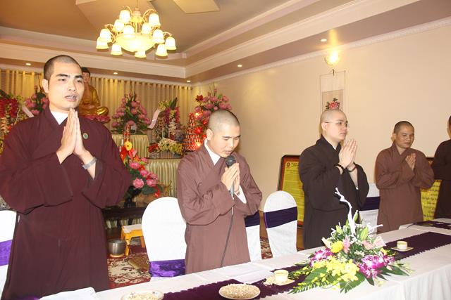 Cựu Tăng sinh khoá V- Học Viện Phật Giáo Việt Nam tại Hà Nội họp mặt truyền thống