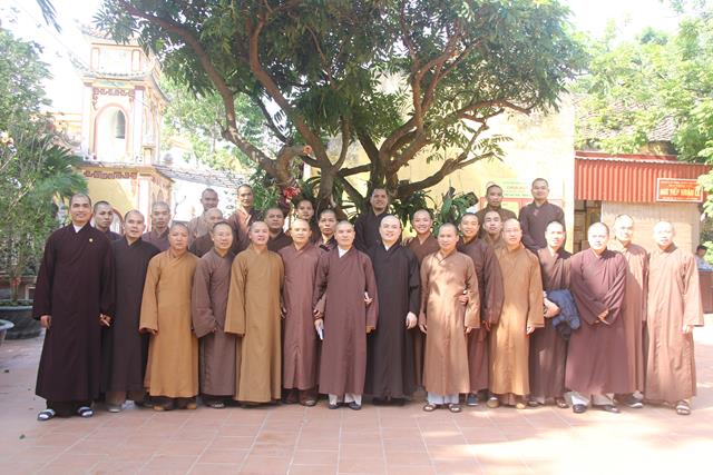 Cựu Tăng sinh khoá V- Học Viện Phật Giáo Việt Nam tại Hà Nội họp mặt truyền thống
