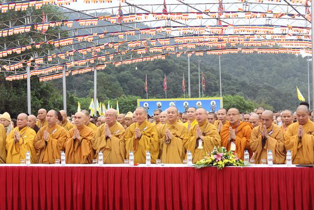 Quảng Ninh: Lễ tưởng niệm 707 năm Phật hoàng Trần Nhân Tông nhập niết bàn