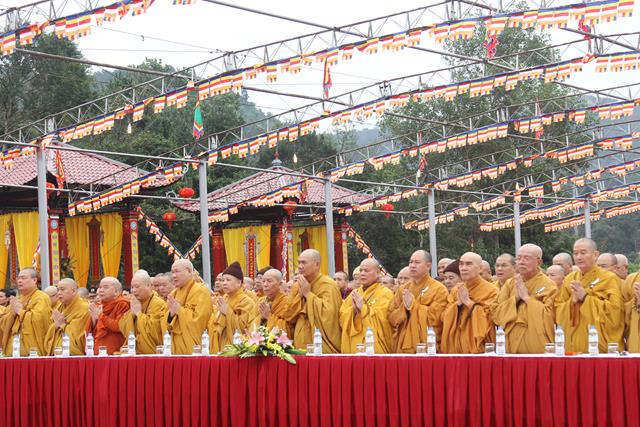 Quảng Ninh: Lễ tưởng niệm 707 năm Phật hoàng Trần Nhân Tông nhập niết bàn