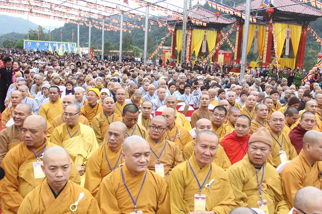 Quảng Ninh: Lễ tưởng niệm 707 năm Phật hoàng Trần Nhân Tông nhập niết bàn