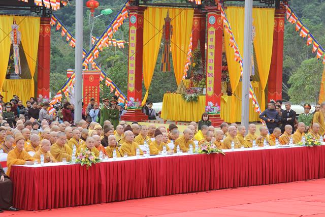 Quảng Ninh: Lễ tưởng niệm 707 năm Phật hoàng Trần Nhân Tông nhập niết bàn