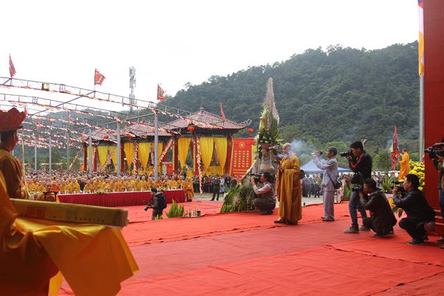 Quảng Ninh: Lễ tưởng niệm 707 năm Phật hoàng Trần Nhân Tông nhập niết bàn