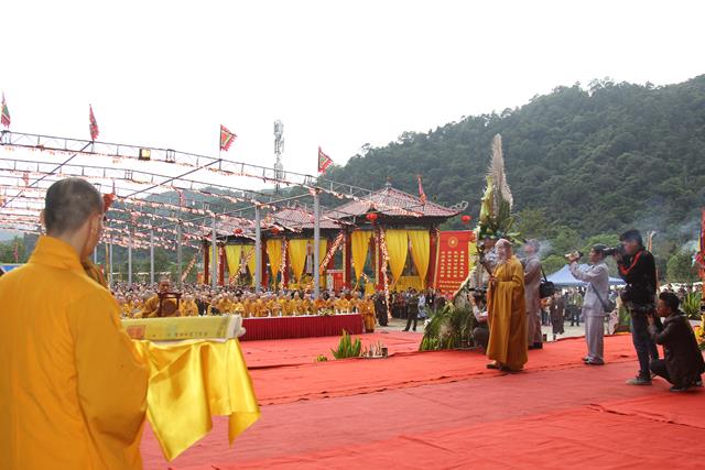 Quảng Ninh: Lễ tưởng niệm 707 năm Phật hoàng Trần Nhân Tông nhập niết bàn