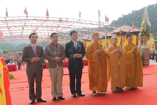 Quảng Ninh: Lễ tưởng niệm 707 năm Phật hoàng Trần Nhân Tông nhập niết bàn