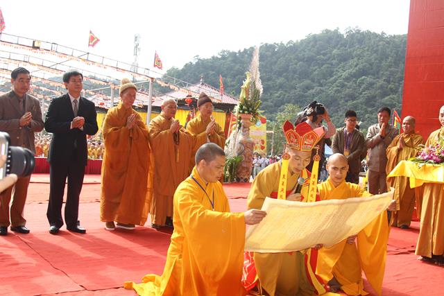 Quảng Ninh: Lễ tưởng niệm 707 năm Phật hoàng Trần Nhân Tông nhập niết bàn
