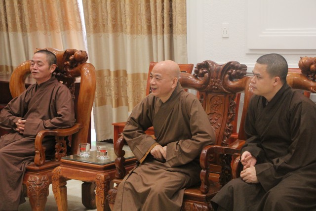 Thái Bình: Ban Trị Sự Phật Giáo tỉnh thăm và chúc mừng Giáng sinh tại Tòa Giám mục