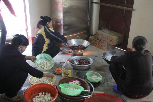 Thái Bình: Gần 200 bạn trẻ chào đón năm mới 2016 tại chùa Từ Xuyên và Văn Môn