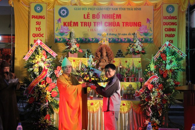 Thái Bình: Lễ bổ nhiệm trụ trì chùa Trung