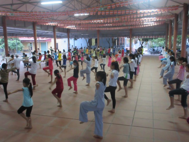 Thái Bình: Lớp học đặc biệt tại chùa bệnh viện Phong – Da liễu Văn Môn