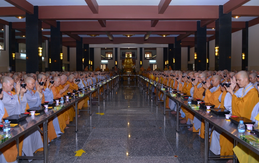 Giới trường Huê Nghiêm: Tấn đàn truyền giới Sa-di