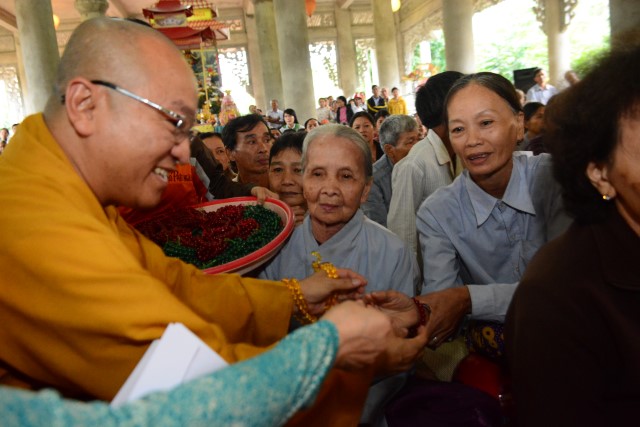 Quỹ Đạo Phật Ngày Nay: Hơn 1,5 tỷ đồng hỗ trợ nạn nhân chất độc da cam và xây dựng chùa tại Quảng Ngãi