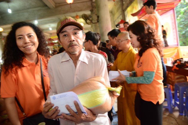 Quỹ Đạo Phật Ngày Nay: Hơn 1,5 tỷ đồng hỗ trợ nạn nhân chất độc da cam và xây dựng chùa tại Quảng Ngãi