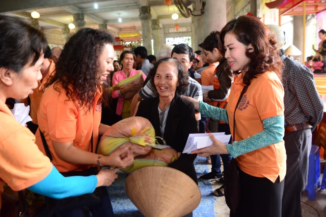 Quỹ Đạo Phật Ngày Nay: Hơn 1,5 tỷ đồng hỗ trợ nạn nhân chất độc da cam và xây dựng chùa tại Quảng Ngãi
