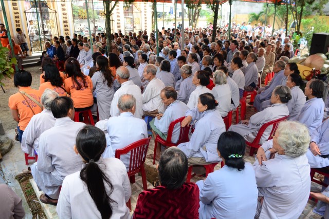 Quỹ Đạo Phật Ngày Nay: Hơn 1,5 tỷ đồng hỗ trợ nạn nhân chất độc da cam và xây dựng chùa tại Quảng Ngãi