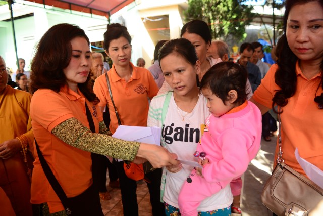 Quỹ Đạo Phật Ngày Nay: Hơn 1,5 tỷ đồng hỗ trợ nạn nhân chất độc da cam và xây dựng chùa tại Quảng Ngãi