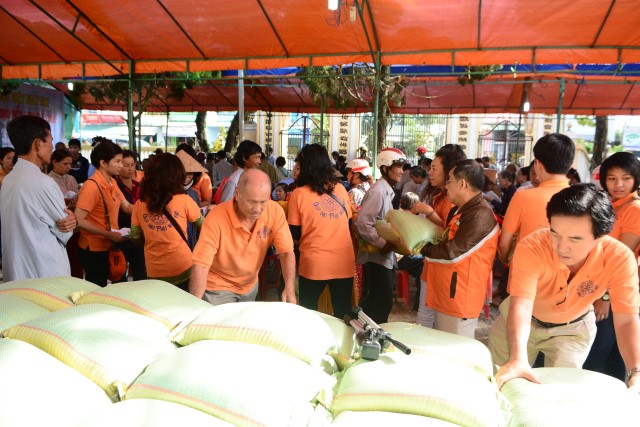 Quỹ Đạo Phật Ngày Nay: Hơn 1,5 tỷ đồng hỗ trợ nạn nhân chất độc da cam và xây dựng chùa tại Quảng Ngãi