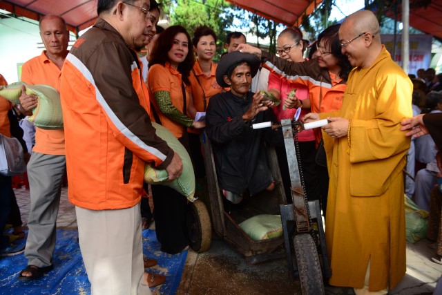Quỹ Đạo Phật Ngày Nay: Hơn 1,5 tỷ đồng hỗ trợ nạn nhân chất độc da cam và xây dựng chùa tại Quảng Ngãi