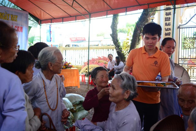Quỹ Đạo Phật Ngày Nay: Hơn 1,5 tỷ đồng hỗ trợ nạn nhân chất độc da cam và xây dựng chùa tại Quảng Ngãi