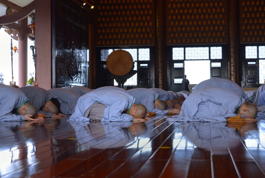 Giới trường Huê Nghiêm: Tấn đàn truyền giới Sa-di