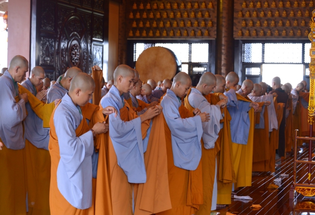 Giới trường Huê Nghiêm: Tấn đàn truyền giới Sa-di