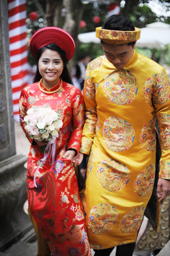 Vợ chồng Kiều Anh làm lễ Hằng thuận